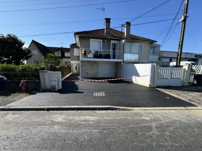 Cour en enrobé à chaud à USSAC (19)