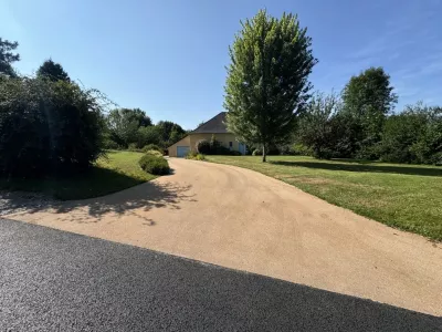 Enrobé à chaud clair sur la commune du LONZAC (19)